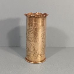 ARTISANAT DE TRANCHEES SOUVENIR GUERRE 1914 1918 DOUILLE 37-85 GRAVEE AVEC DEUX POILUS A LA GAMELLE